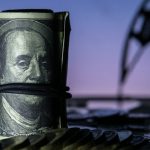 Российский бюджет спасают чужая война и своя работа