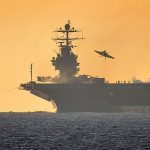 Эсминцы Китая, фрегат ТОФ России, катера Ирана приближаются к авианосцам США