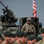 Удержать США внутри. Европейцев пугает перспектива остаться без военной помощи США