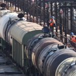 Севшая на мель Британия решила покупать топливо из российской нефти
