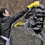 Захар Прилепин: Капитализм человечеству ненавистен