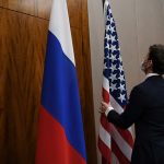 Ростислав Ищенко. Бумажный фронт