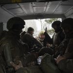 Украина превращает Херсон в военную базу, заявил Сальдо