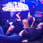 Прятались под столами: ужин с участием Трампа был прерван громкими выстрелами