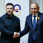 Зеленский начал учить Пашиняна разрыву связей с Россией