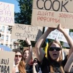«Картонный Майдан». Зачем Запад одёргивает Зеленского